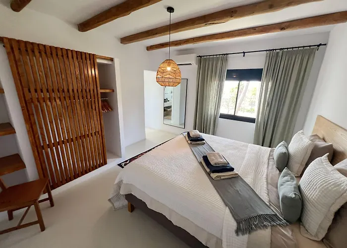 Spacious & Luxury Villa In Ibiza - Santa Gertrudis - Villa Chiquita